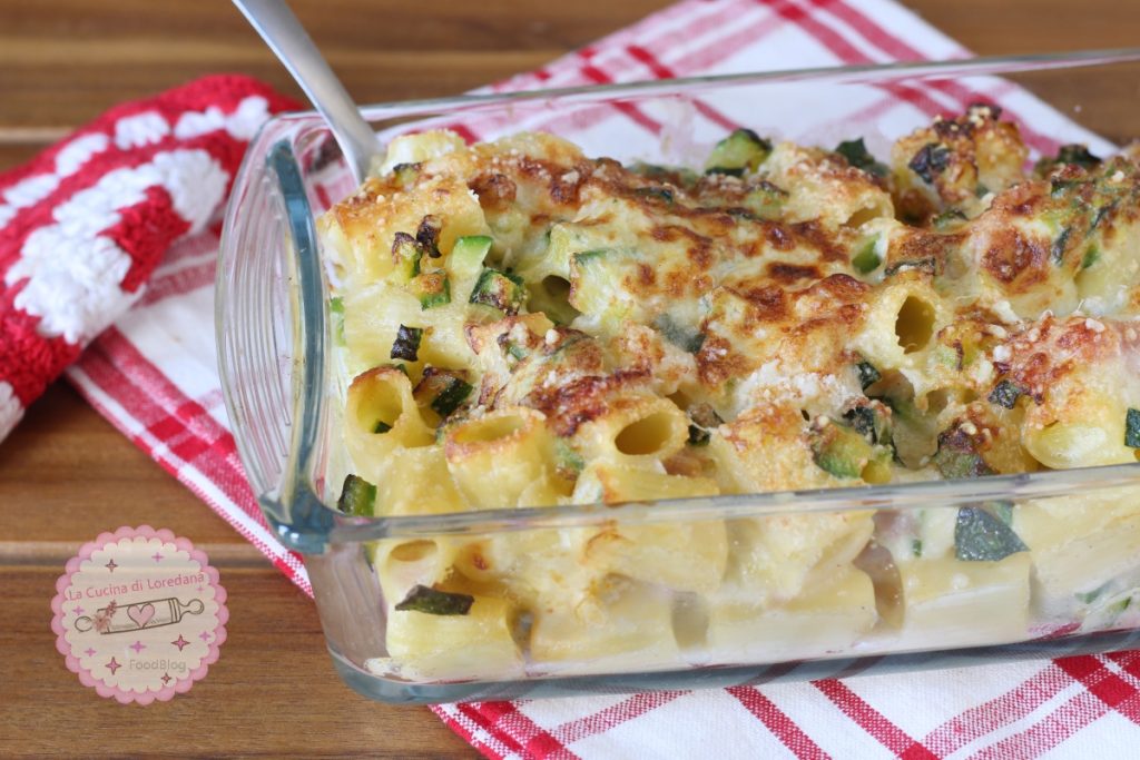 Pastaauflauf mit Zucchini