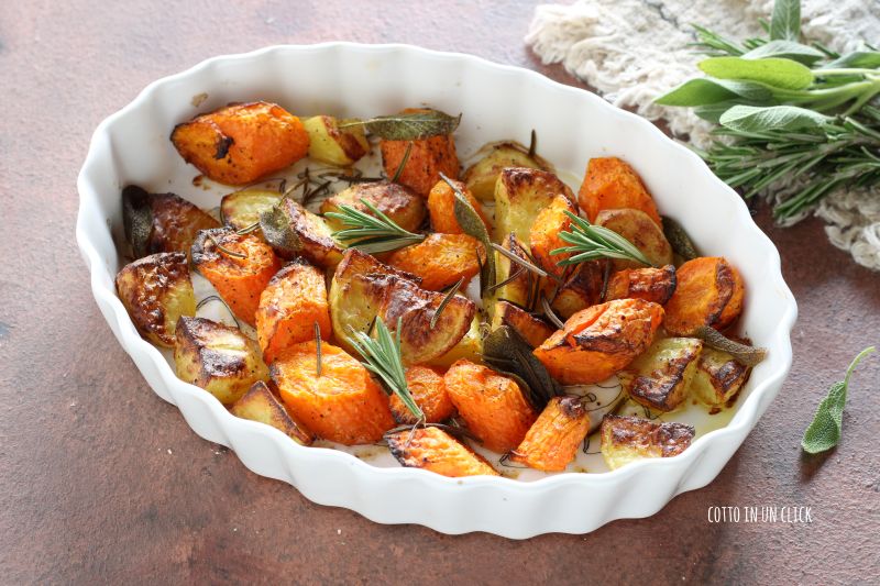 Karotten und Kartoffeln in der Heißluftfritteuse