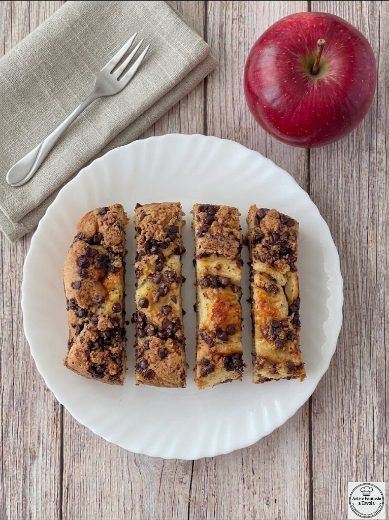 Plumcake mit Äpfeln und Schokolade