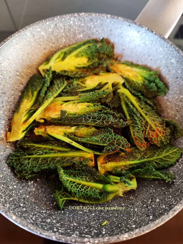 Schwarzkohltriebe in der Pfanne ohne Vorkochen