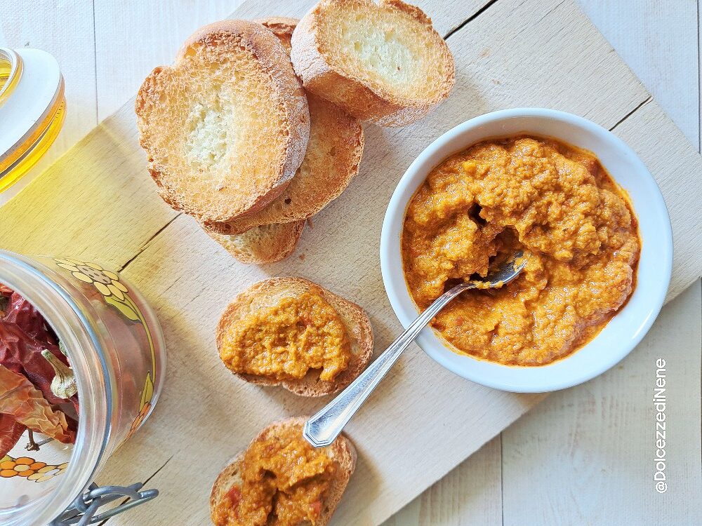 PÂTÉ DE TOMATES SÉCHÉES À L&rsquo;HUILE