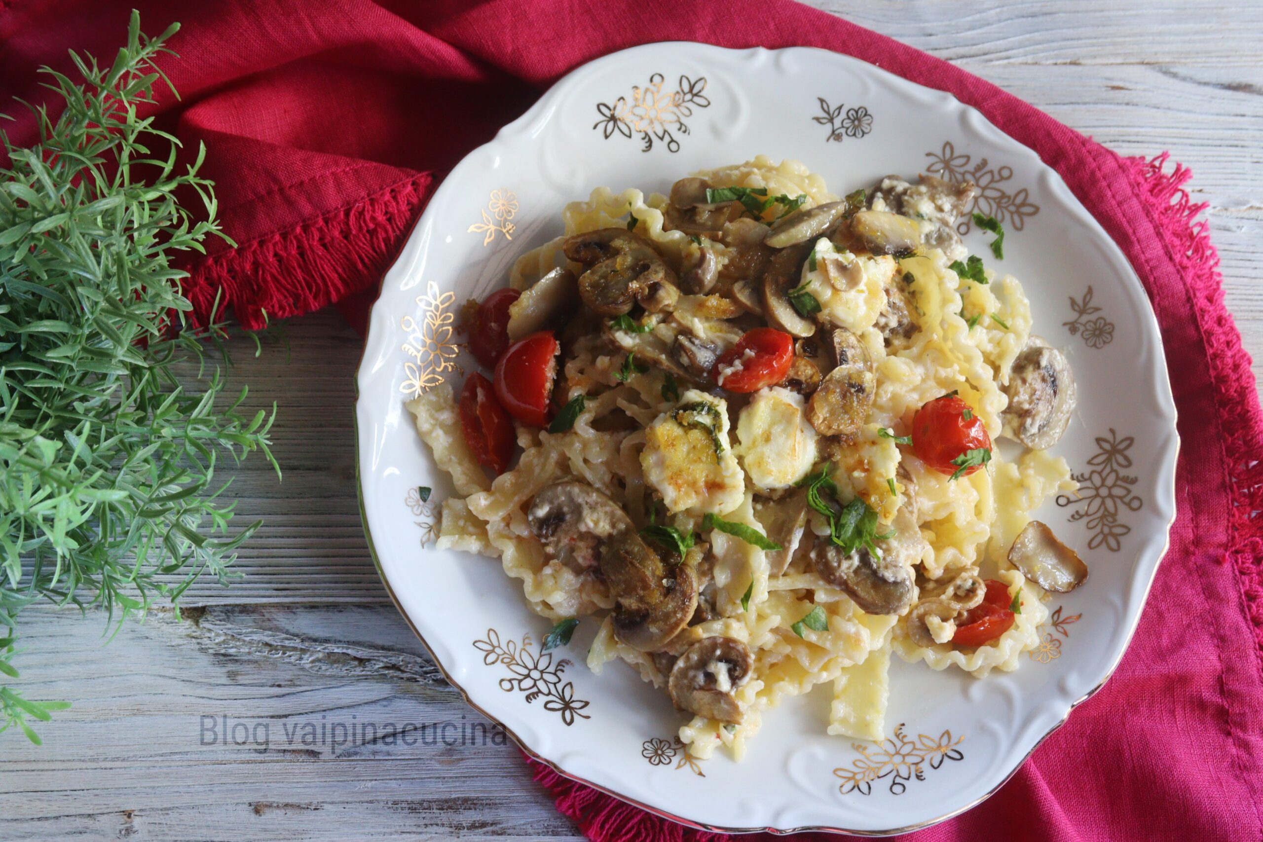 Pâtes mafaldine aux champignons et quartirolo