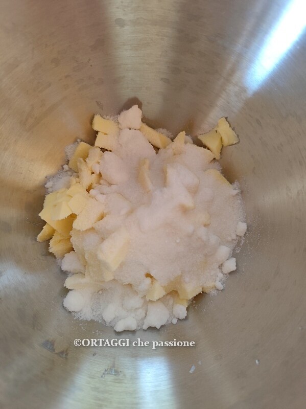 crèmer le beurre mou avec le sucre