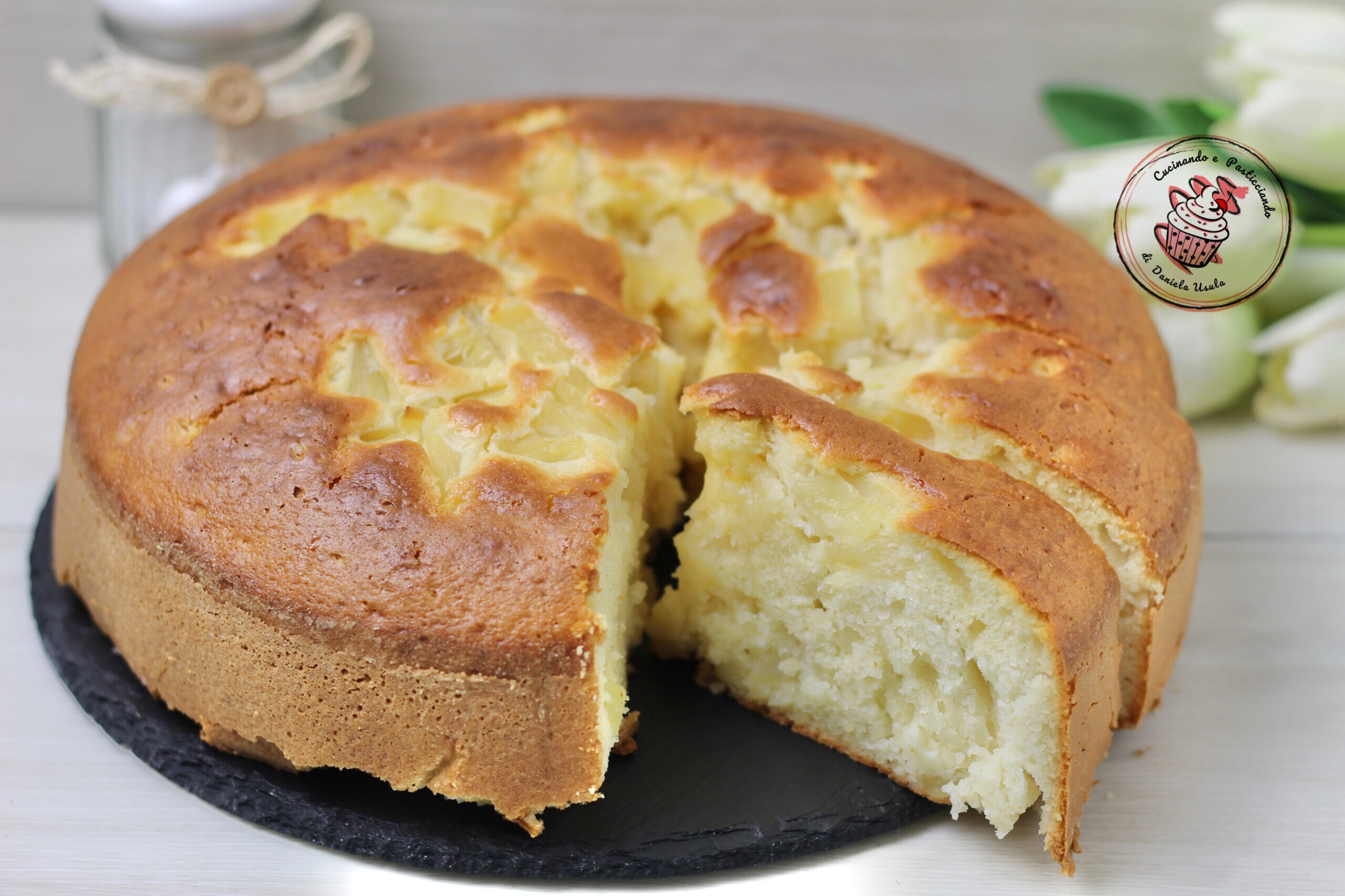 GÂTEAU MOELLEUX YAOURT ET ANANAS : facile et léger