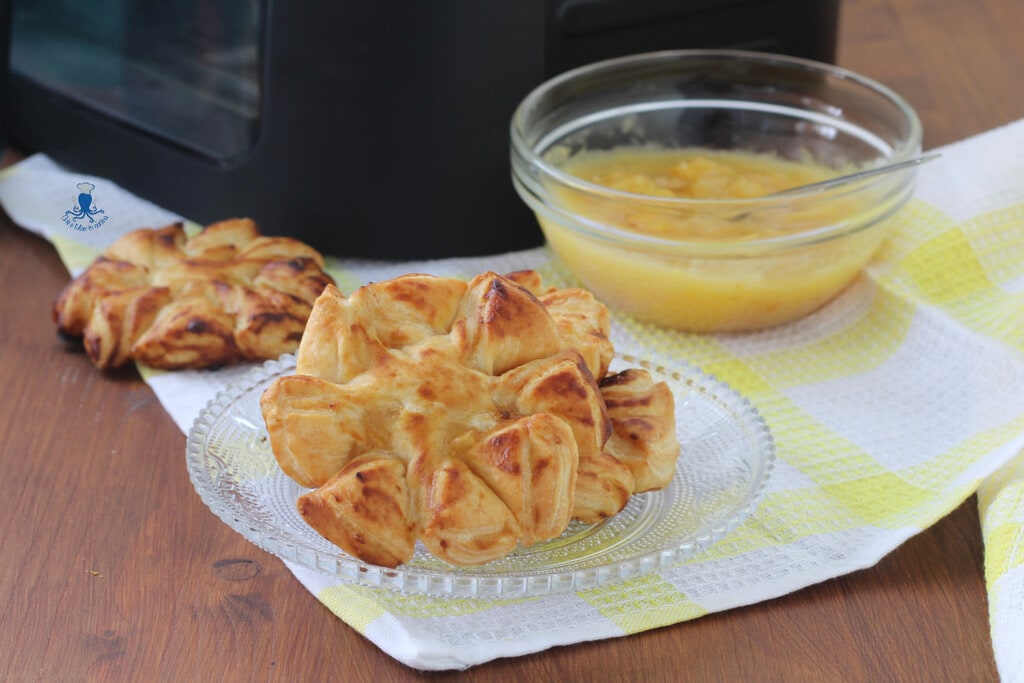 Fleur de pâte feuilletée à la confiture light à la friteuse à air