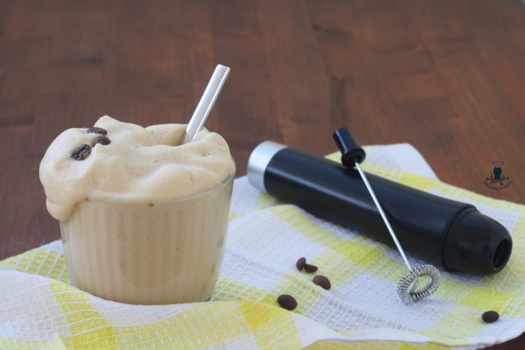 Crème au café à l'eau avec mousseur1
