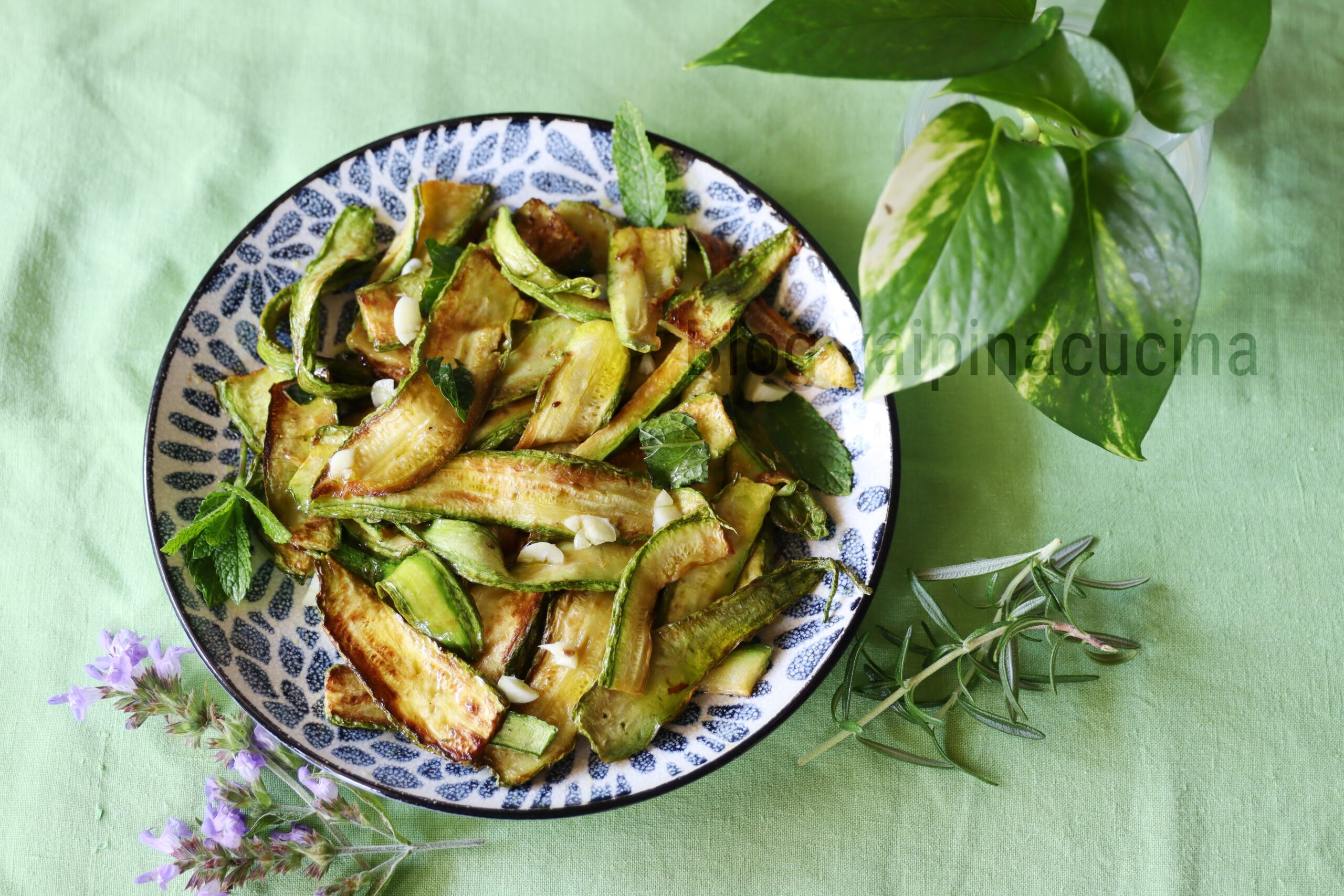 Courgettes frites et menthe