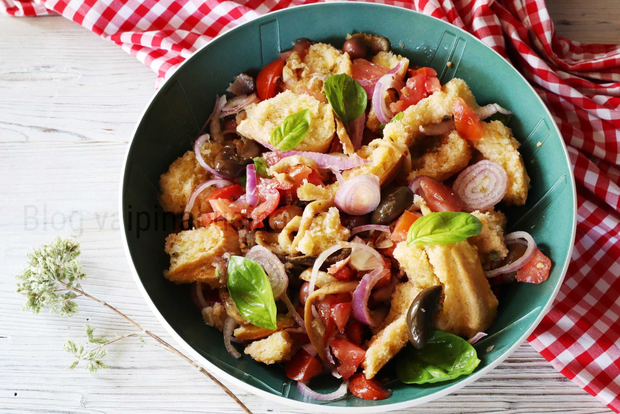 Panzanella avec pain dur