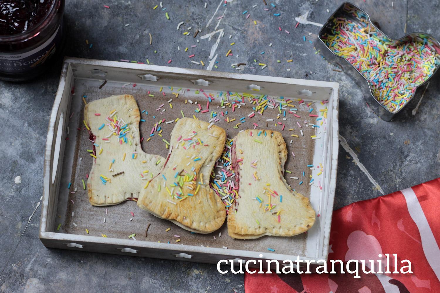 Mini toasts sucrés de la Befana cuits dans une friteuse à air