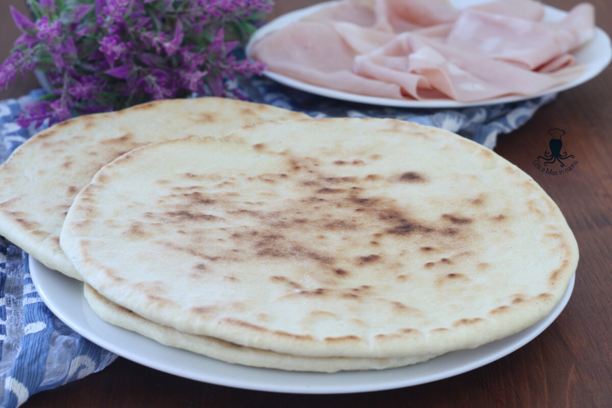 Piadina forlivese recette traditionnelle épaisse