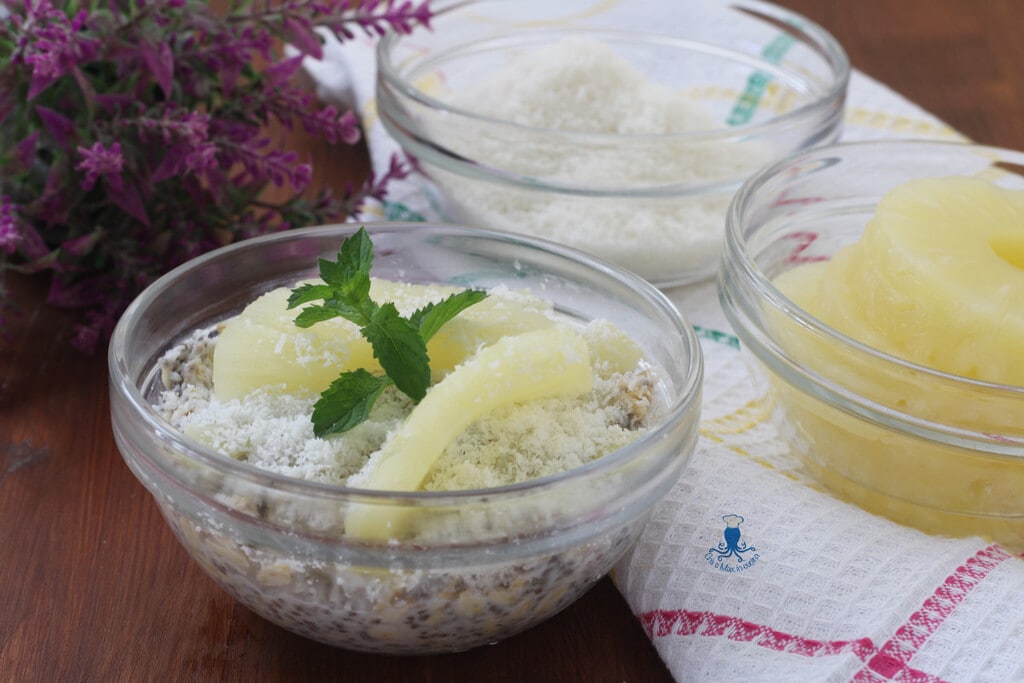 Pudding d'avoine et ananas avec chia