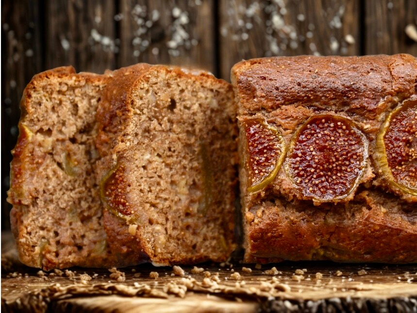 GÂTEAU MOELLEUX AUX FIGUES ET NOIX