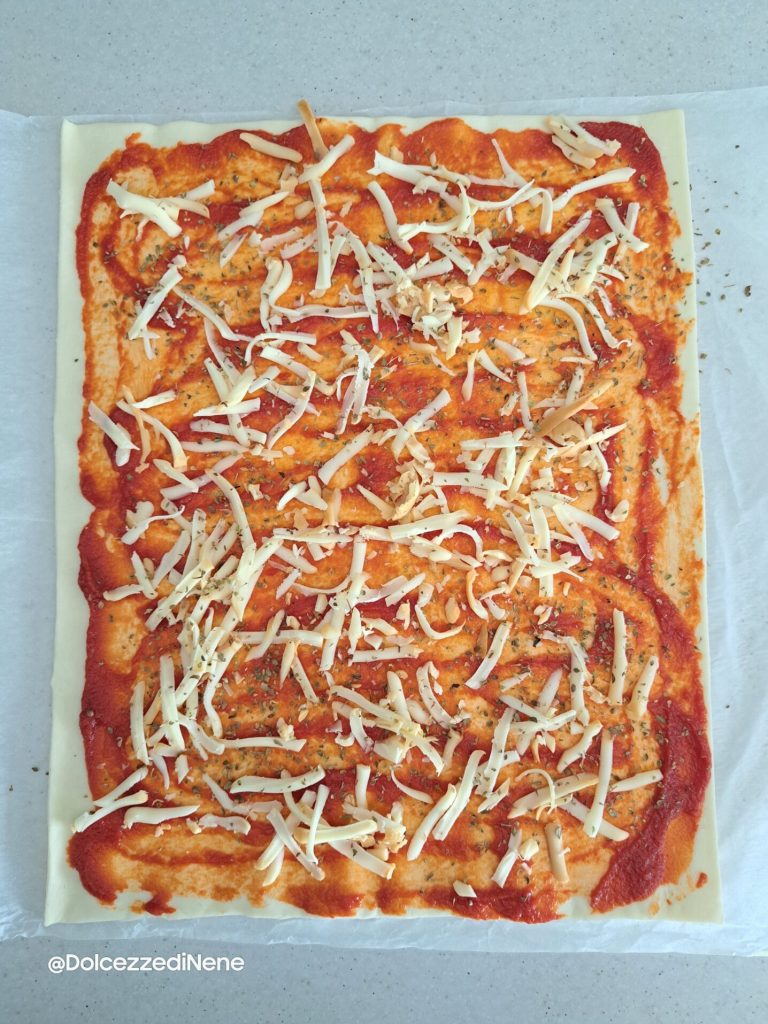 Rouleaux de pâte feuilletée à la scamorza