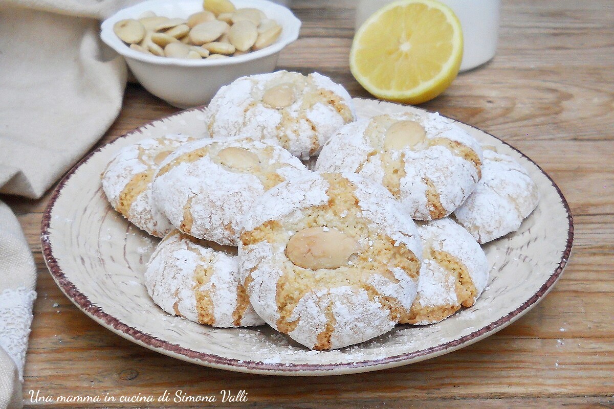Amaretti moelleux au citron et aux amandes