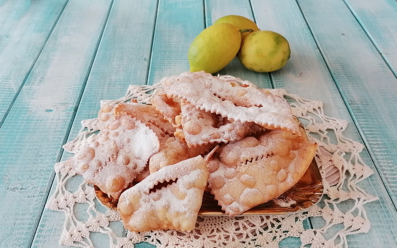 CHIACCHIÈRES AU CITRON