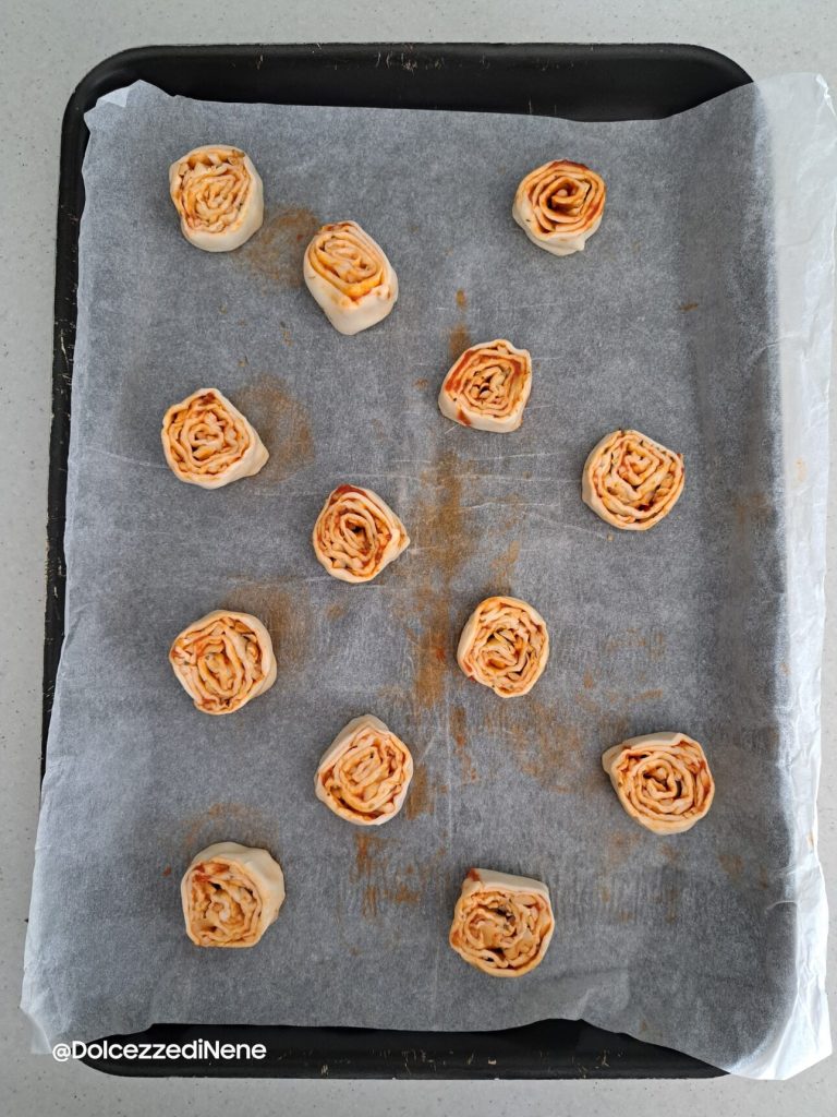 Rouleaux de pâte feuilletée à la scamorza