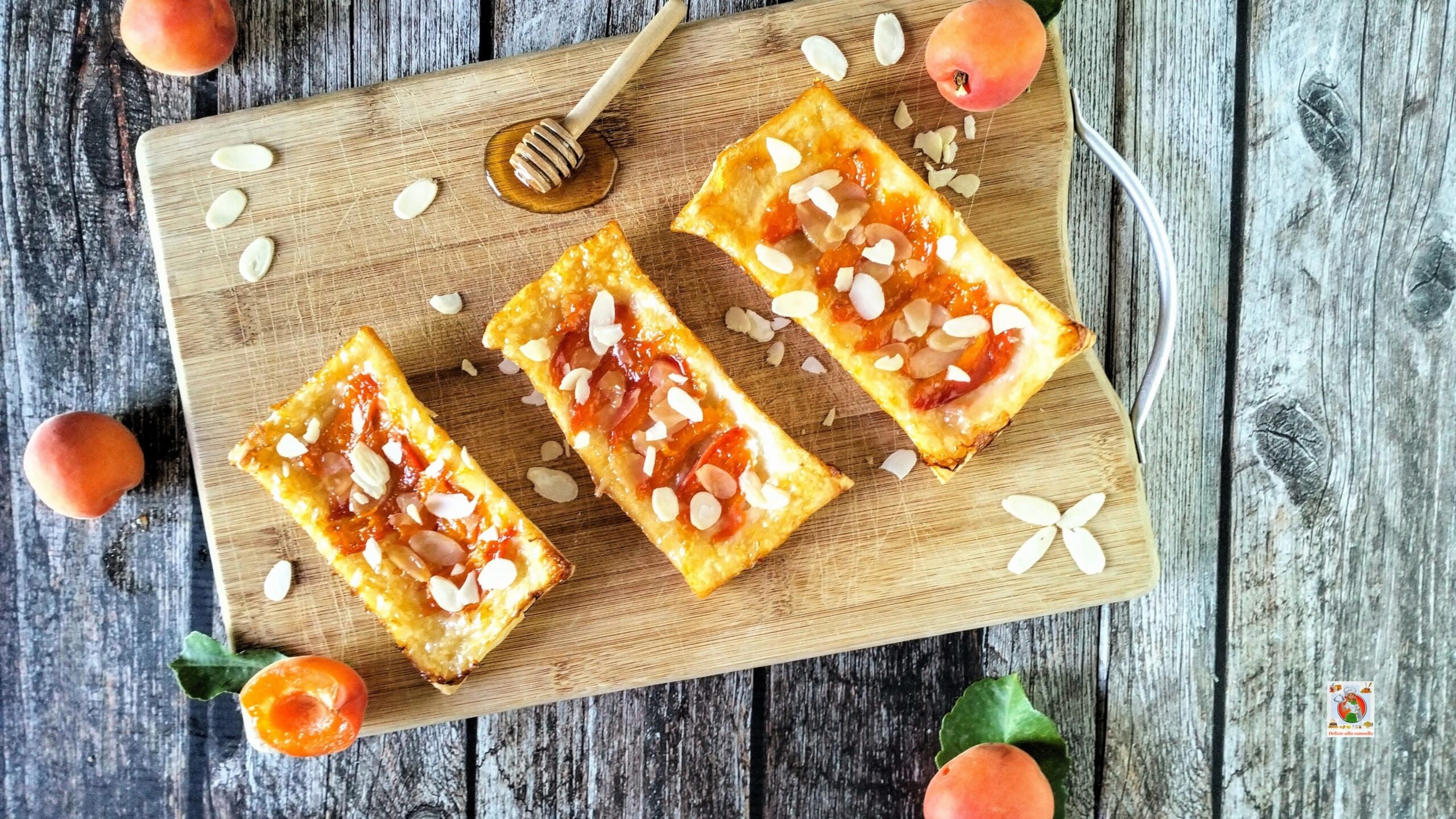 Feuilletés d’abricots renversés