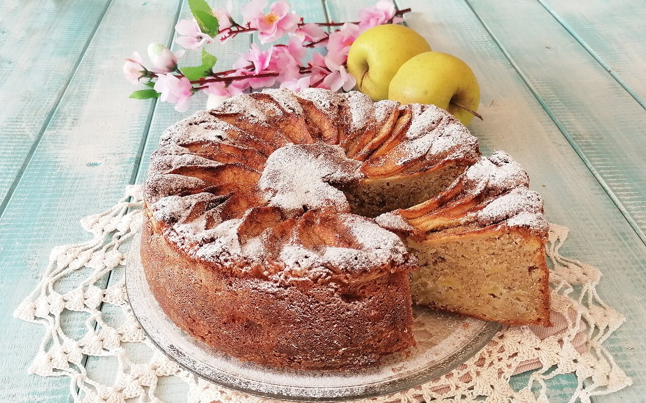 GÂTEAU AUX POMMES NORVÉGIEN MOELLEUX ET DÉLICIEUX
