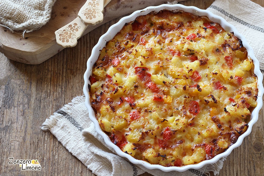 Gratin filant de pommes de terre et poivrons