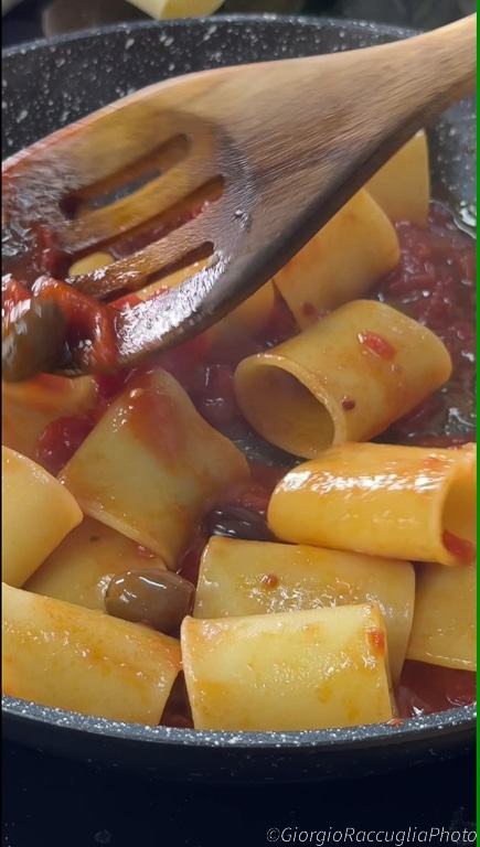 pâtes à la puttanesca