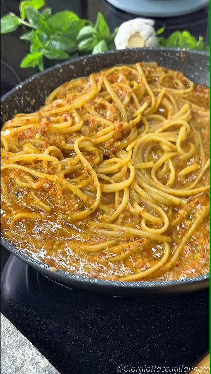 pâtes au pesto de tomates séchées