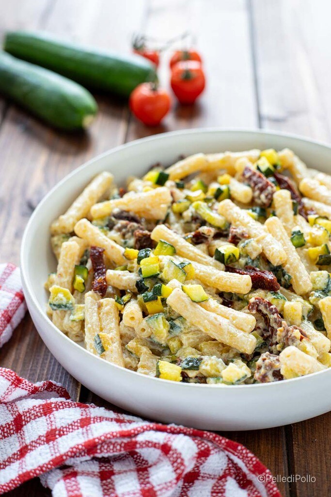 pâtes crémeuses avec ricotta et courgettes