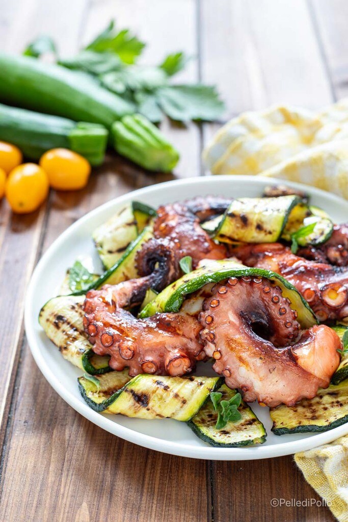 poulpe grillé avec courgettes