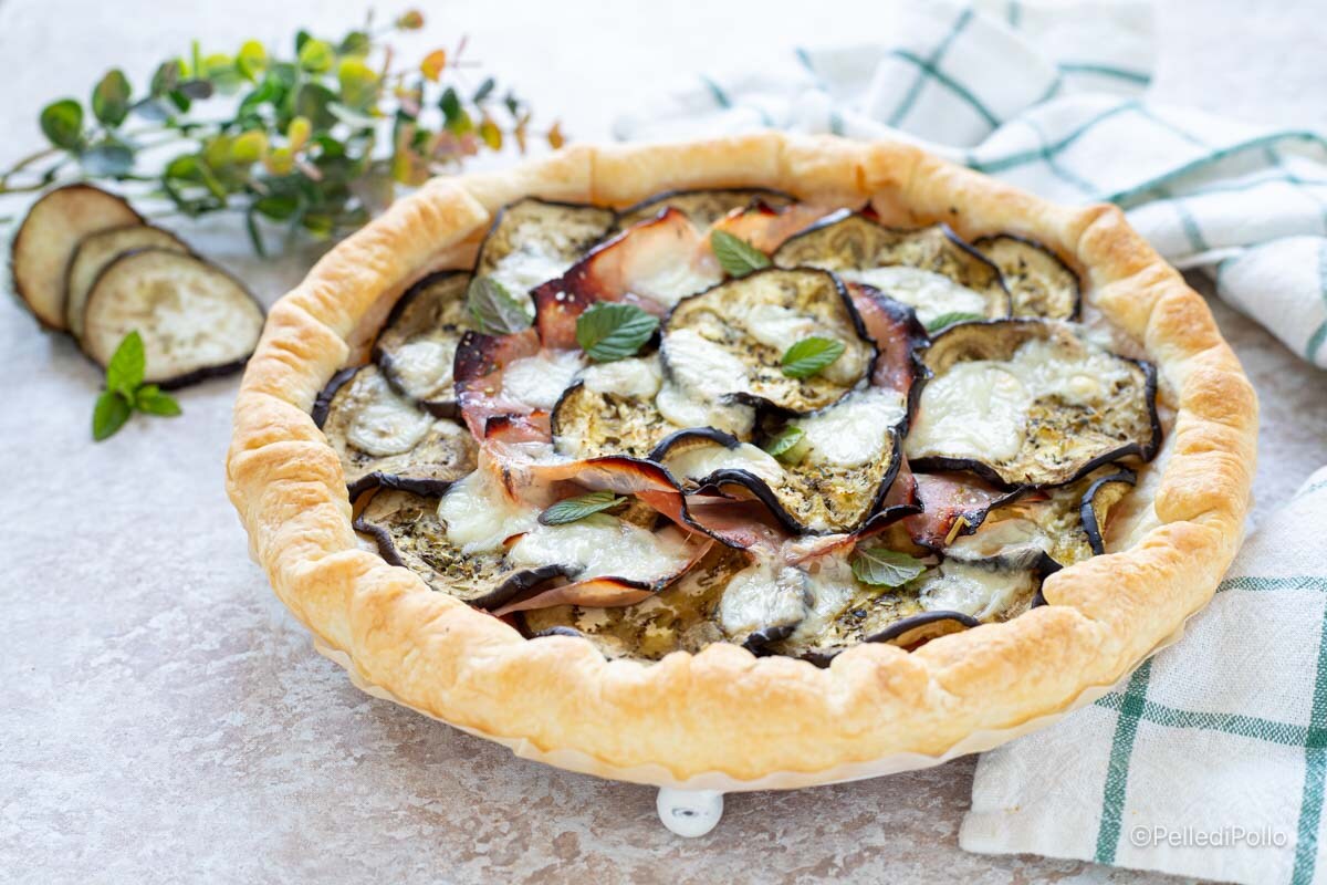 Tarte feuilletée aux aubergines et jambon cuit
