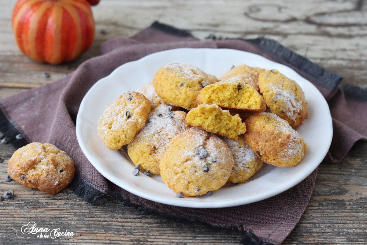 Biscuits moelleux à la citrouille avec chocolat noir