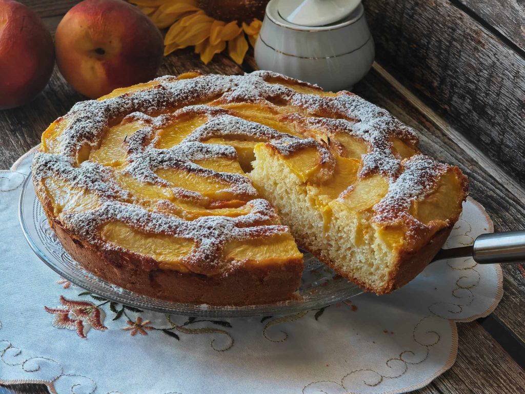 Gâteau moelleux aux pêches