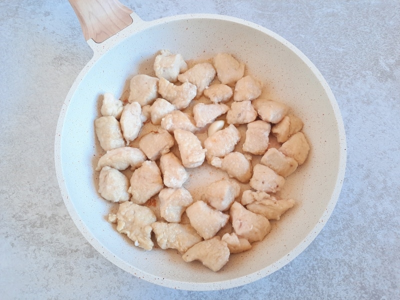 Morceaux de poulet crémeux