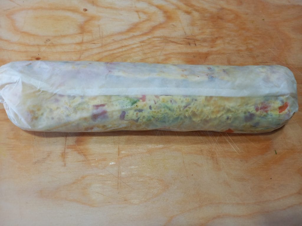 Roulé d'omelette aux légumes léger