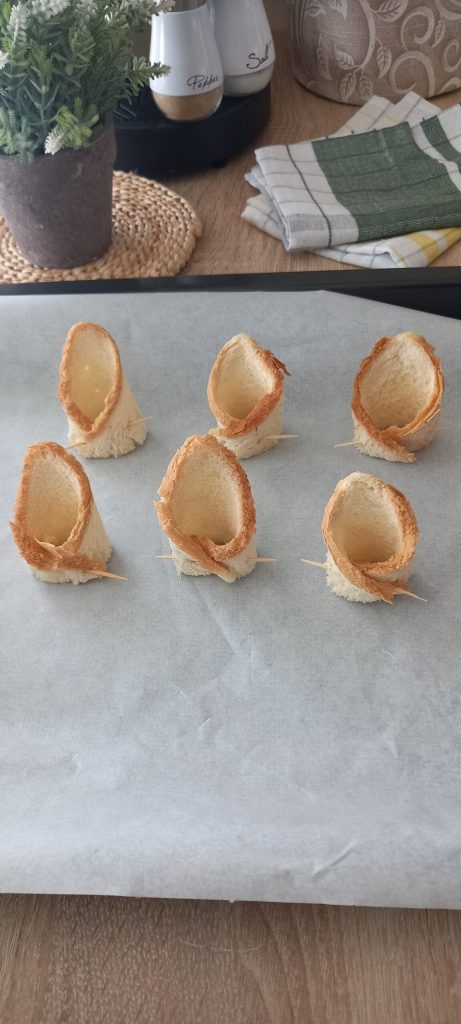 Poches de pain de mie avec Philadelphia et saumon