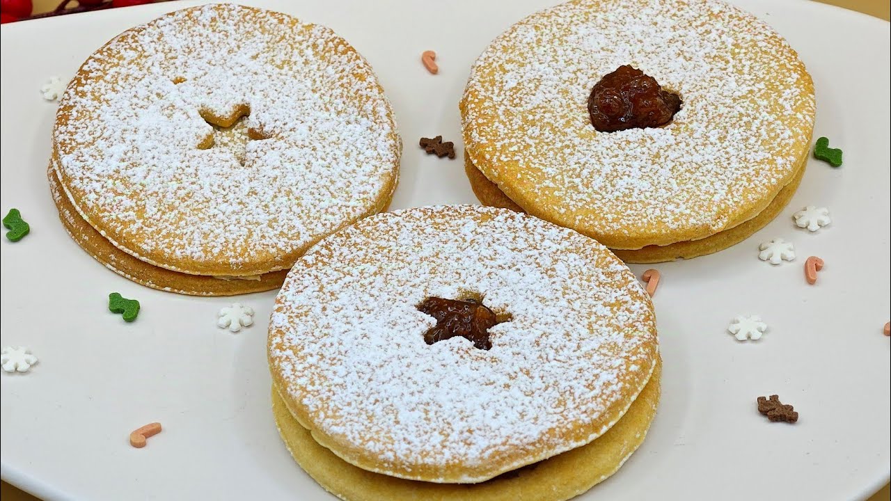 Biscuits œil de bœuf dans une friteuse à air