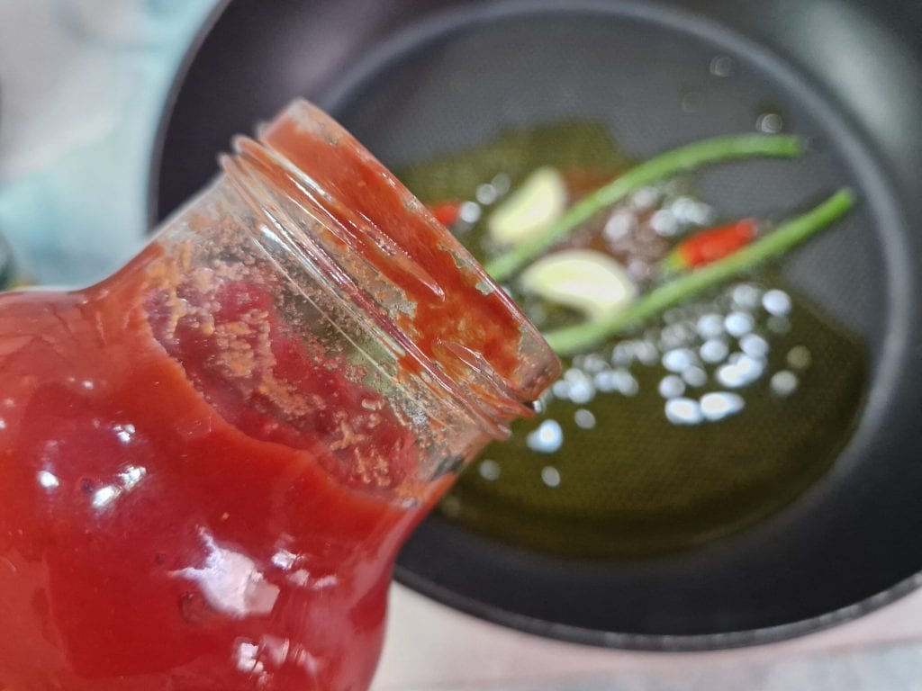 ail huile piment purée