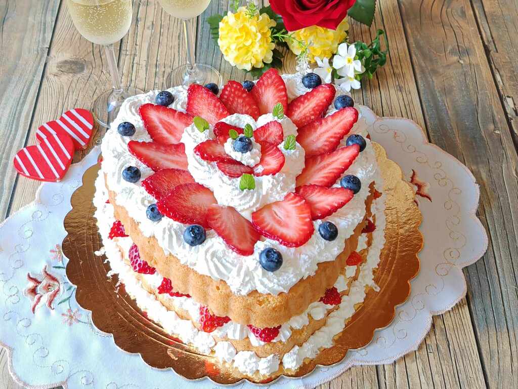 Gâteau cœur aux fraises