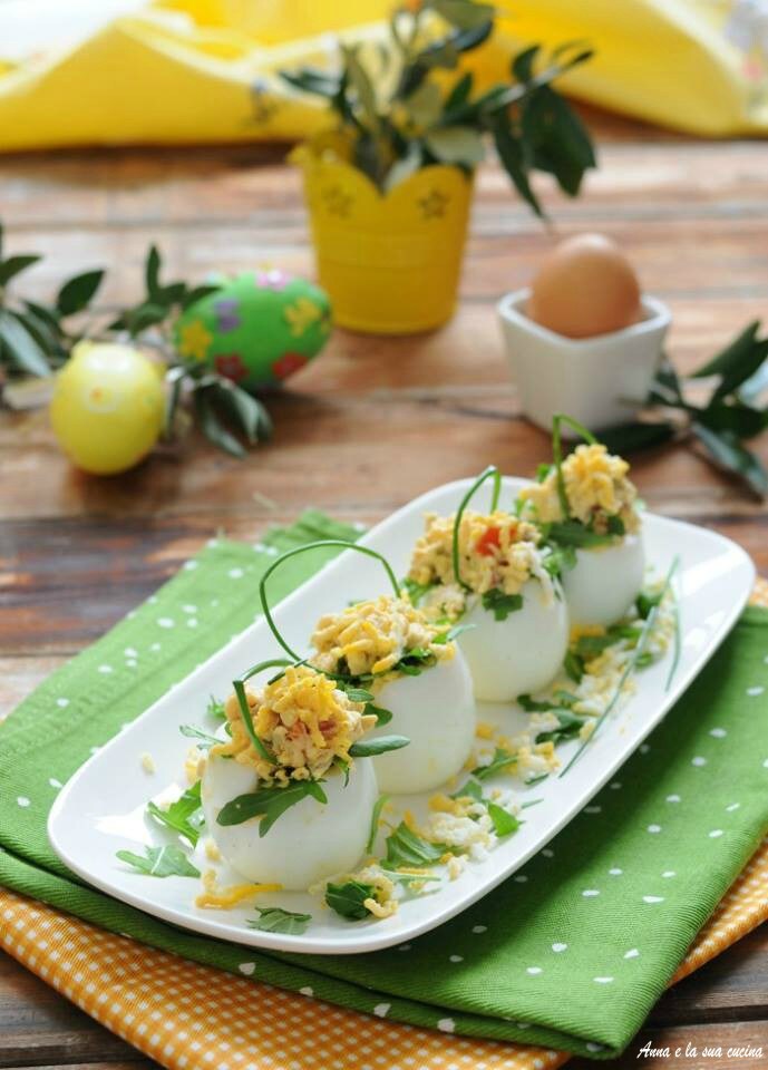 Paniers d'œufs farcis de Pâques