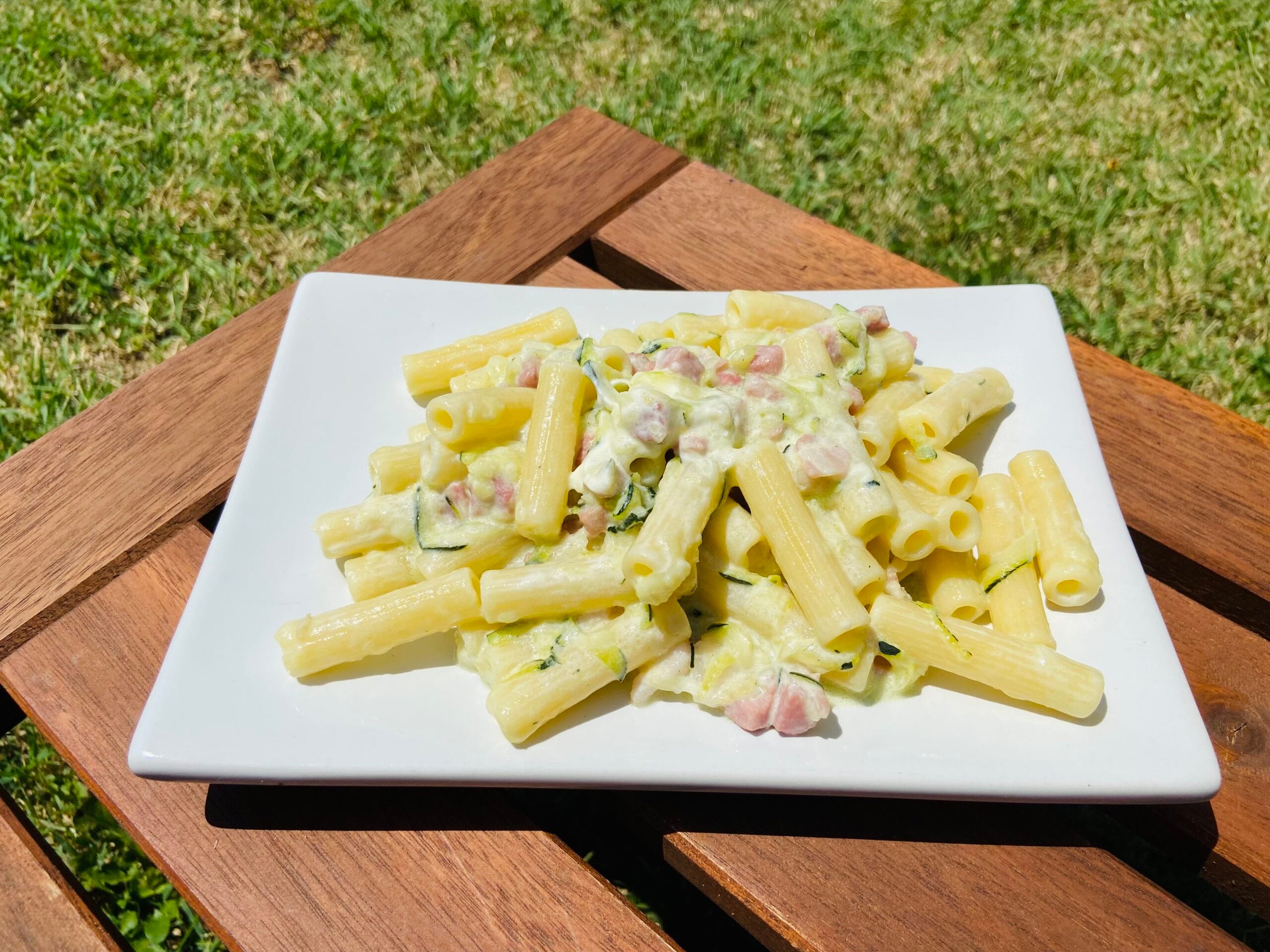 Sedanini avec courgettes et lardons