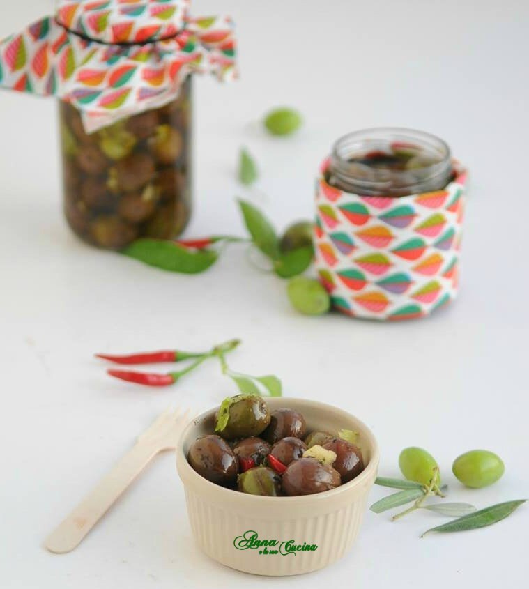 olives entaillées à l'huile recette calabraise