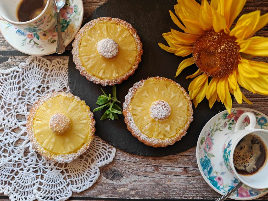 Petits gâteaux moelleux à l'ananas