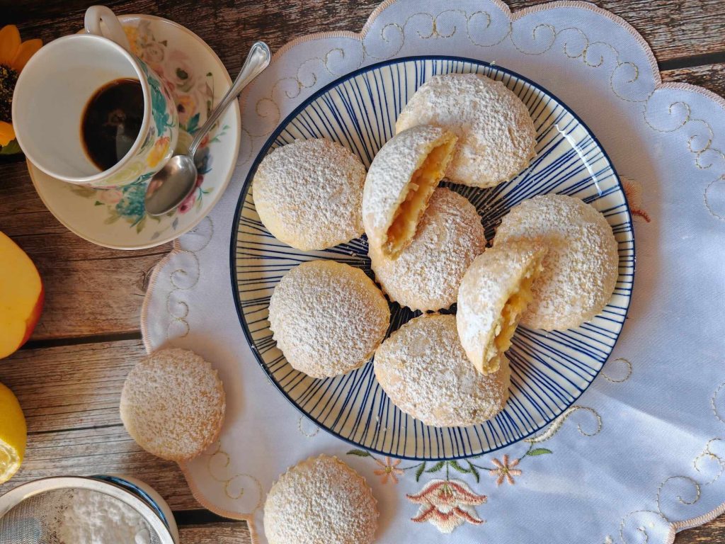 Biscuits fourrés aux pommes