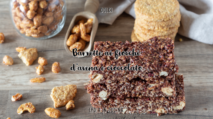 Barres aux flocons d’avoine avec chocolat et fruits secs