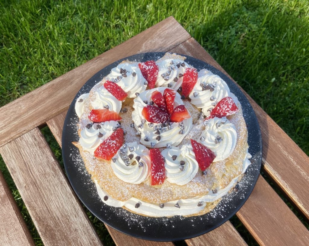 GROS ZEPPOLE À LA CRÈME
