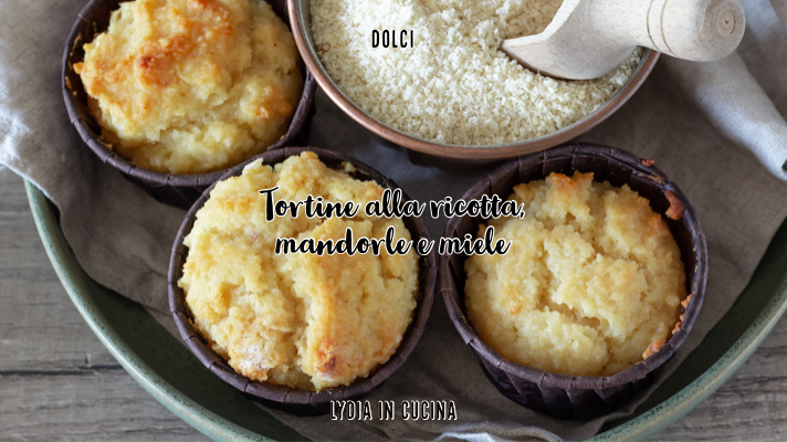 Petits gâteaux à la ricotta, miel et amandes