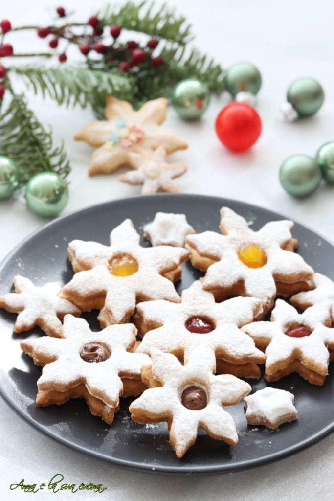 Biscuits étoiles de Noël farcis