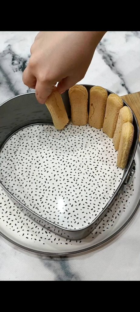 Boudoirs sur les côtés du moule