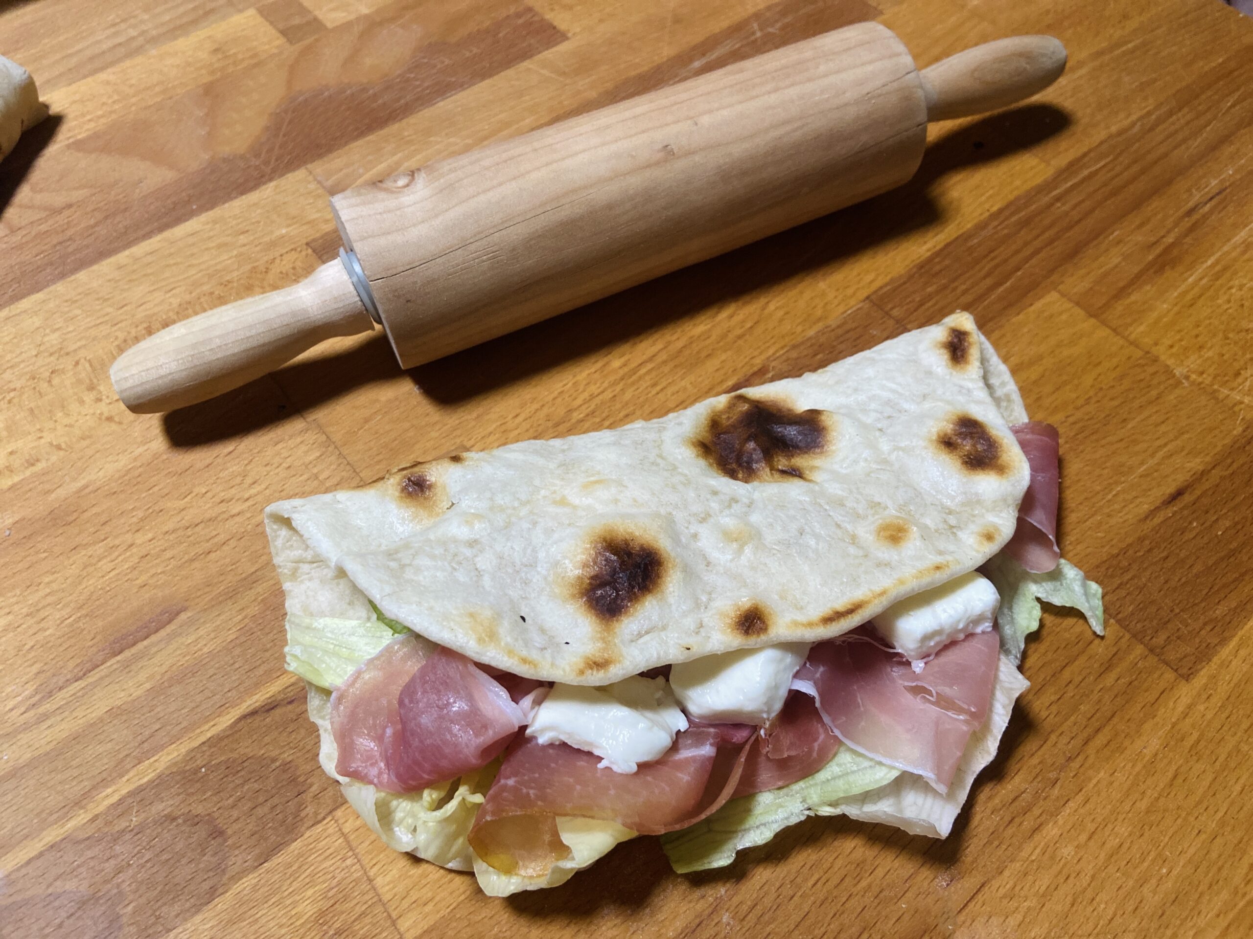 Piadina romagnole farcie