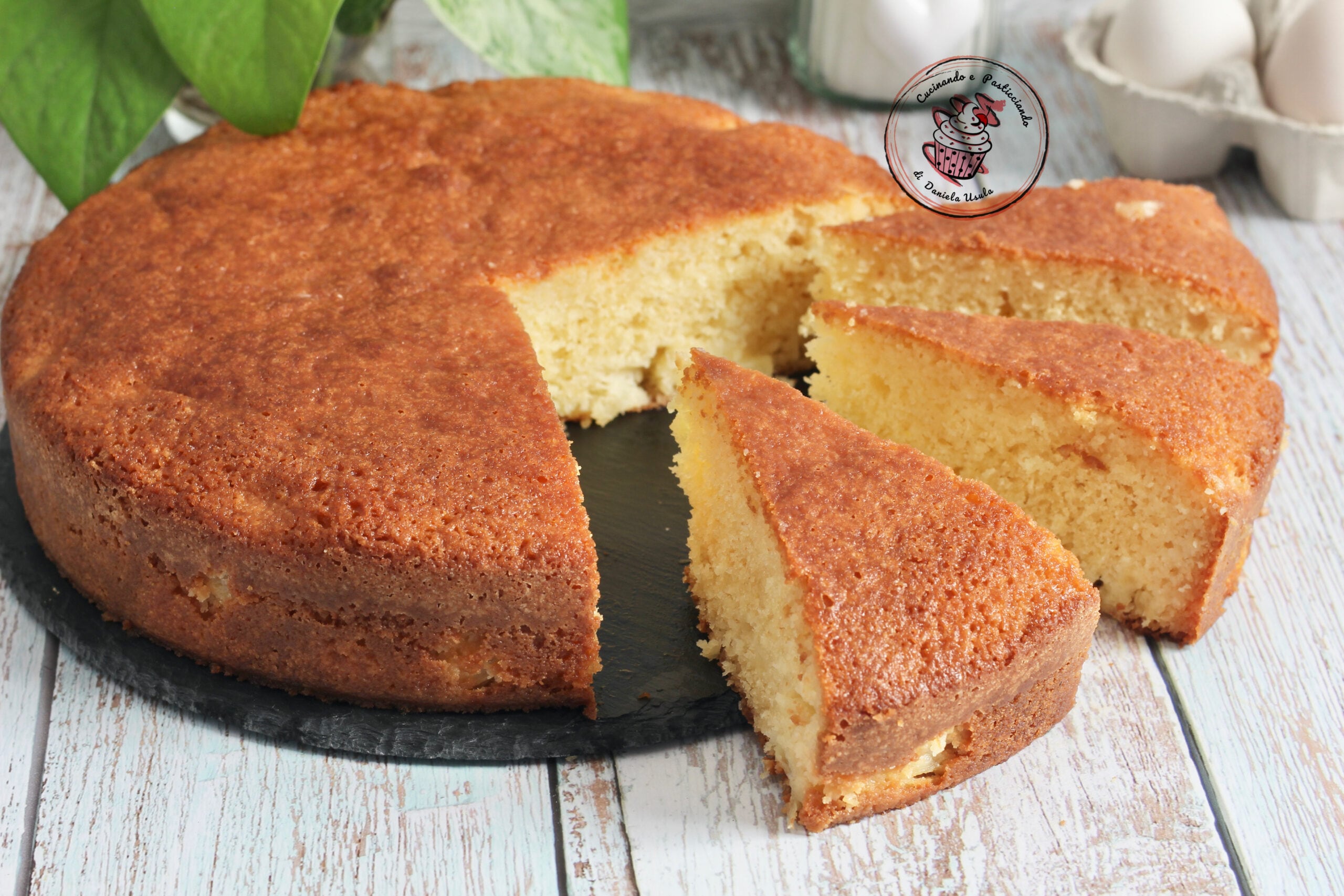Gâteau moelleux à l’ananas et à la noix de coco