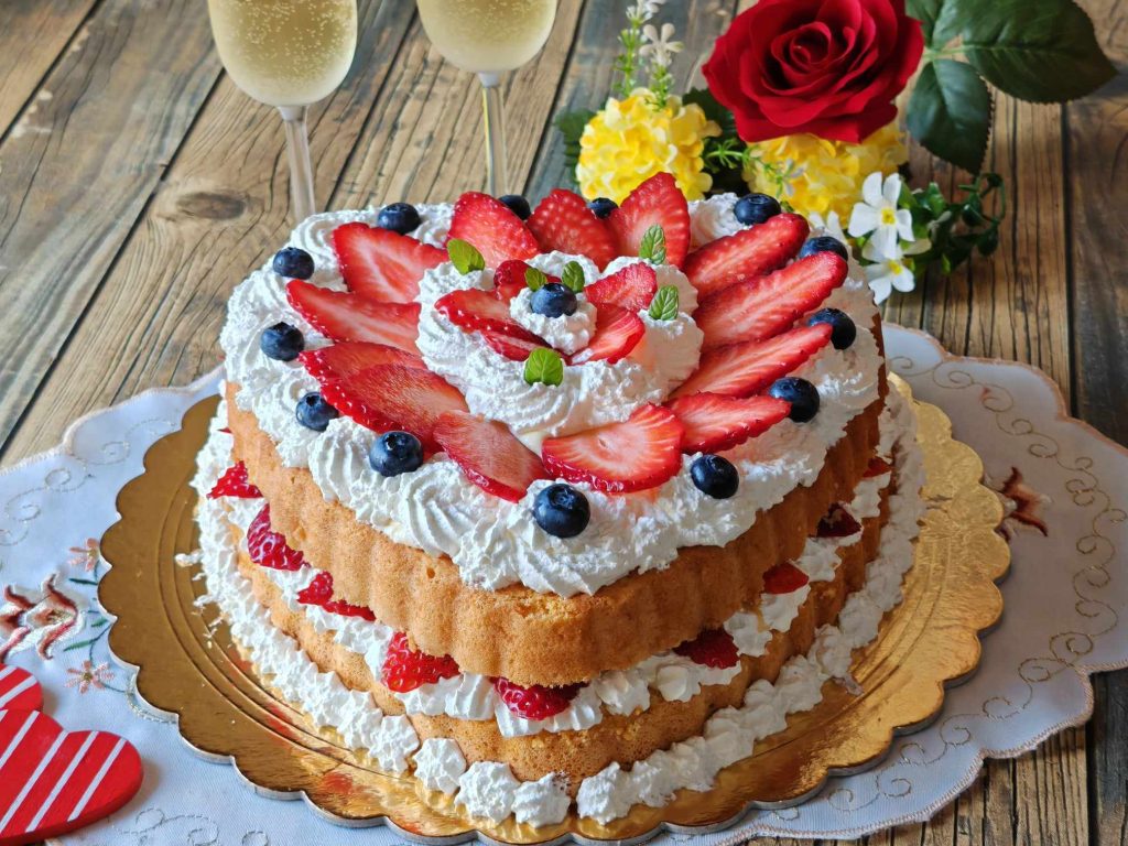 Gâteau cœur aux fraises