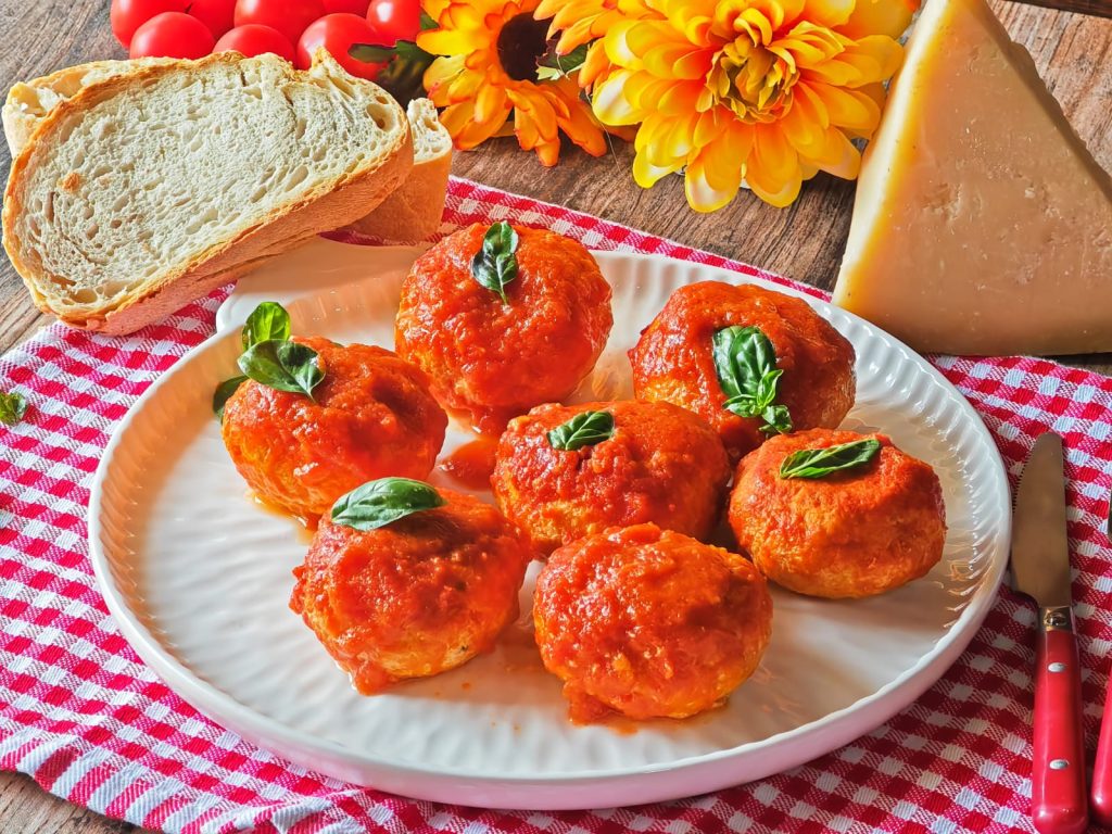 Boulettes de ricotta à la tomate